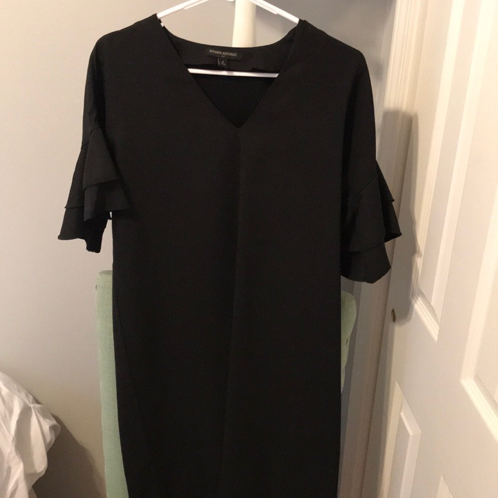 Black banana republic shift dress